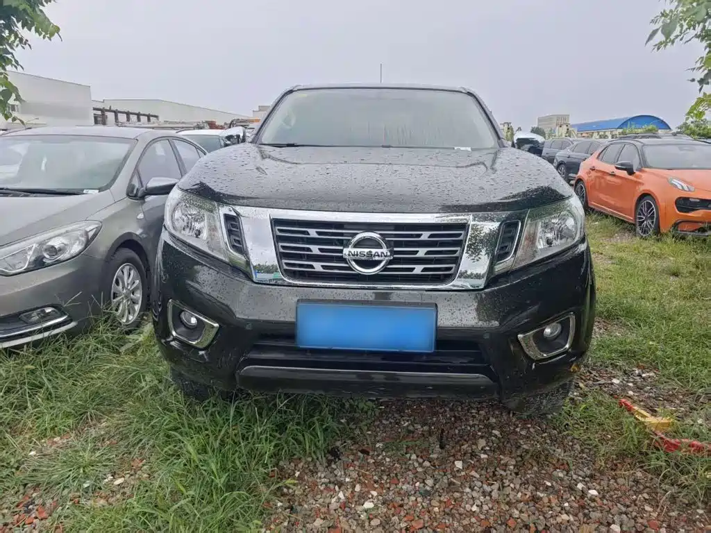 Nissan Navara 2018 2017 Model 2.5L Automatic 2WD Luxury QR25