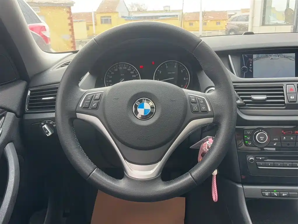 BMW X1 2015 Model sDrive18i Leading Advanced Edition фото 5