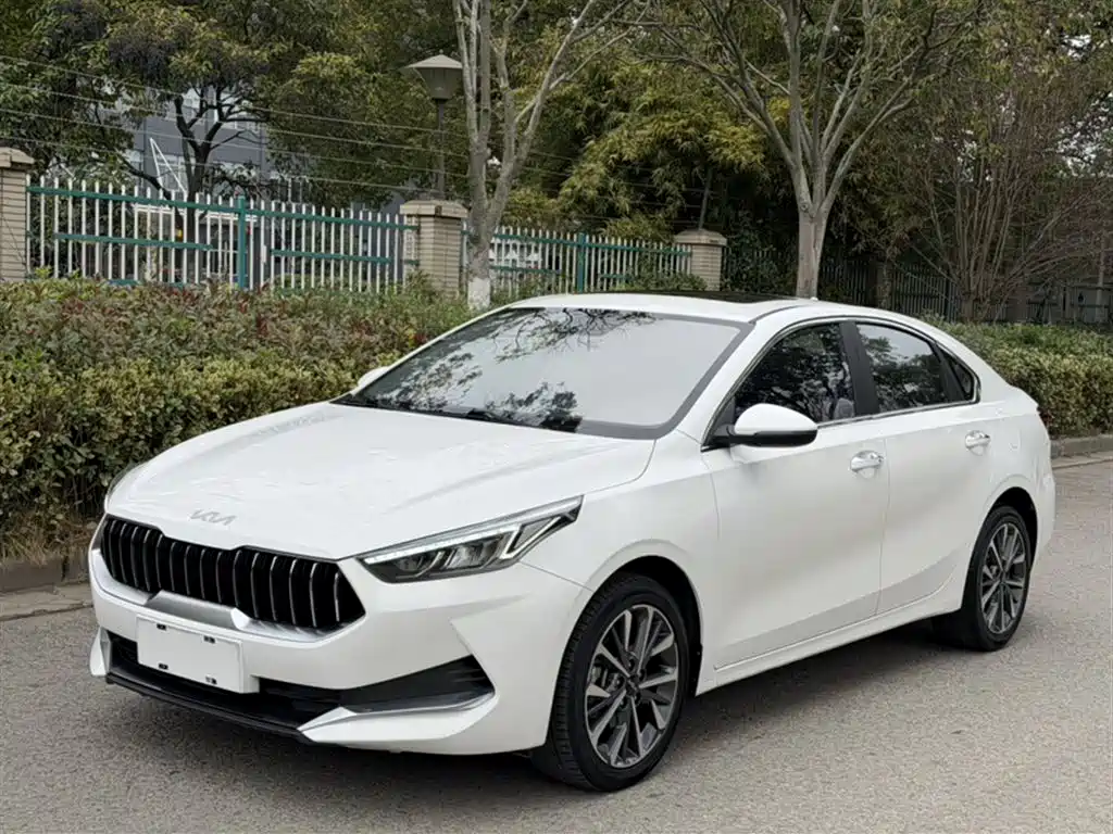 Kia K3 2021 Facelift 1.5L CVT Fashion Edition фото 2