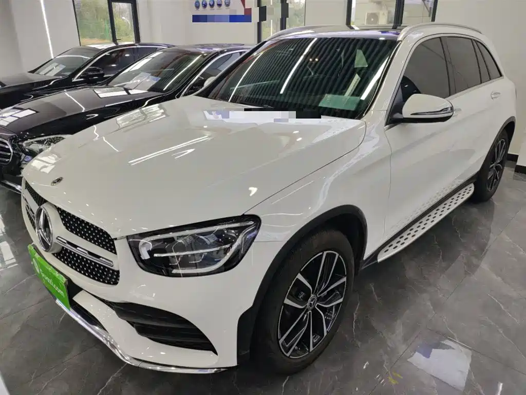 MERCEDES-BENZ GLC