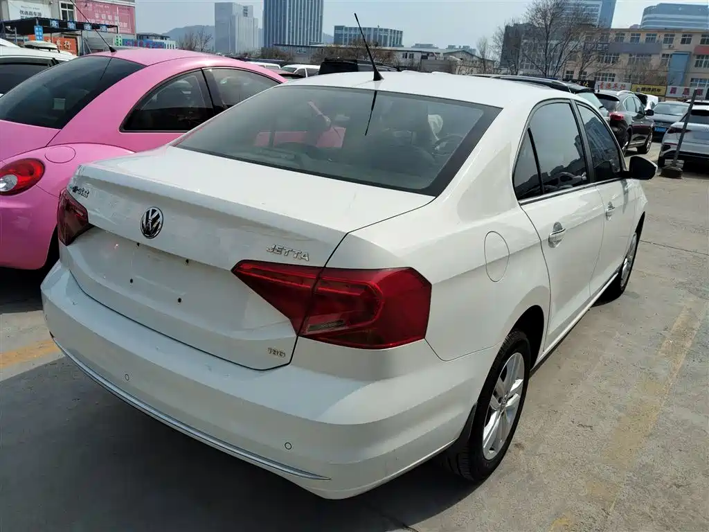 Volkswagen Jetta 2017 1.5L Automatic Comfort фото 5