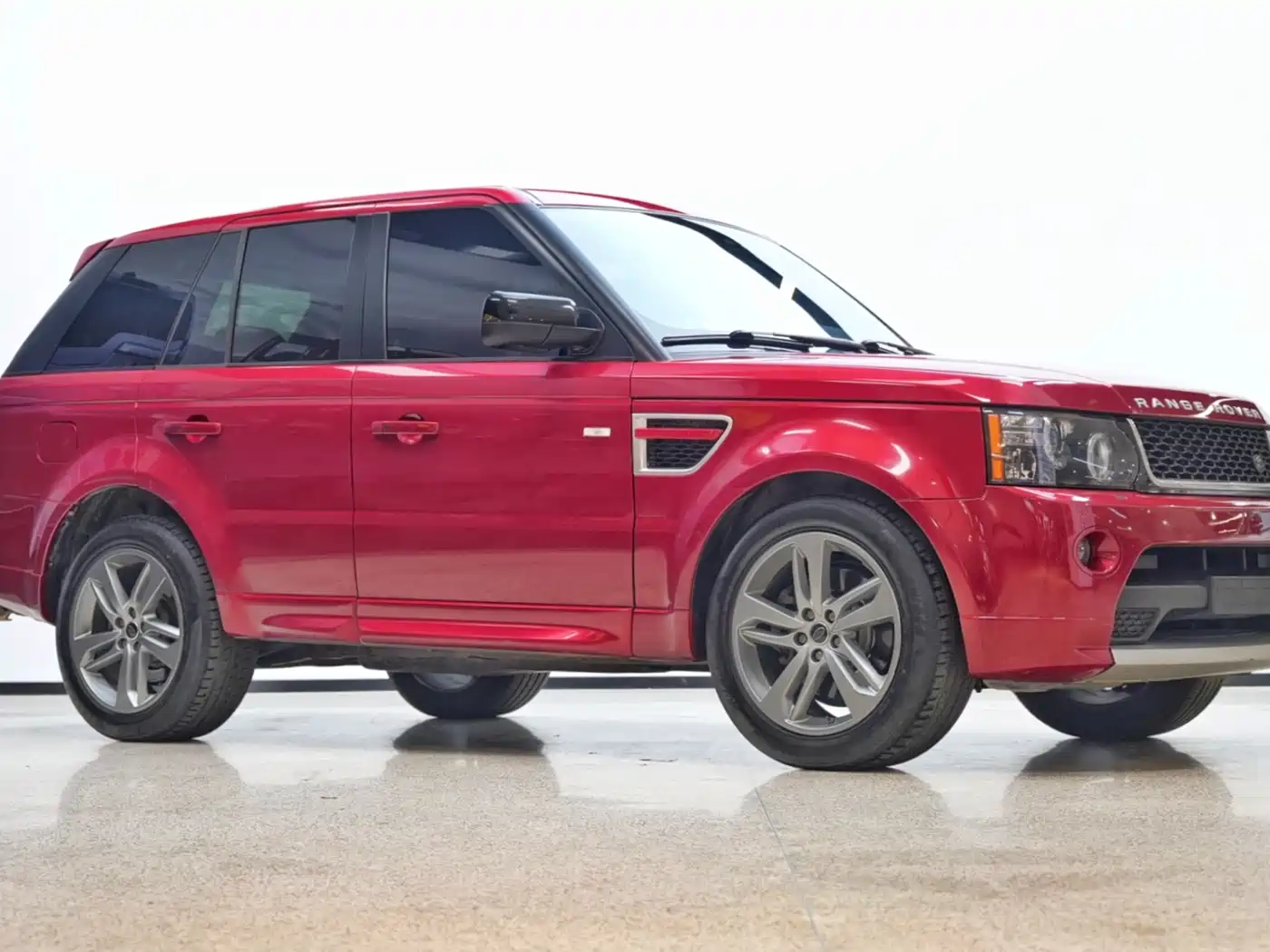 Land Rover Range Rover Sport 2013 5.0 NA V8 HSE Red Limited Edition фото 3