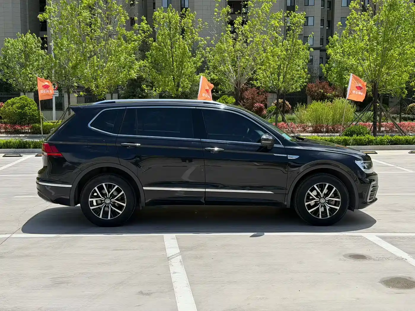 Volkswagen Tiguan L PHEV 2019 430PHEV Hybrid Luxury Edition фото 4