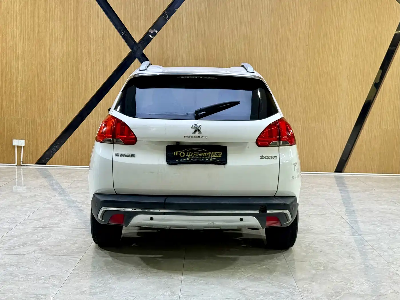 Peugeot 2008 2015 1.6L Automatic Cool Edition фото 15