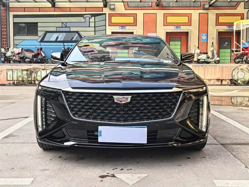 Cadillac CT6 2023 28T Platinum Model фото 2