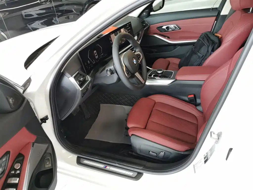 BMW 3 Series 2024 325Li M Sport Shadowline Package фото 11
