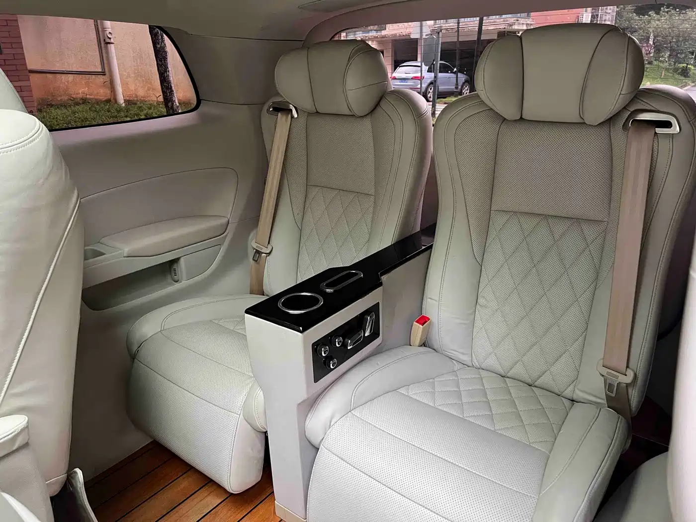 GAC Trumpchi Trumpchi M8 2018 320T Premium Edition фото 8