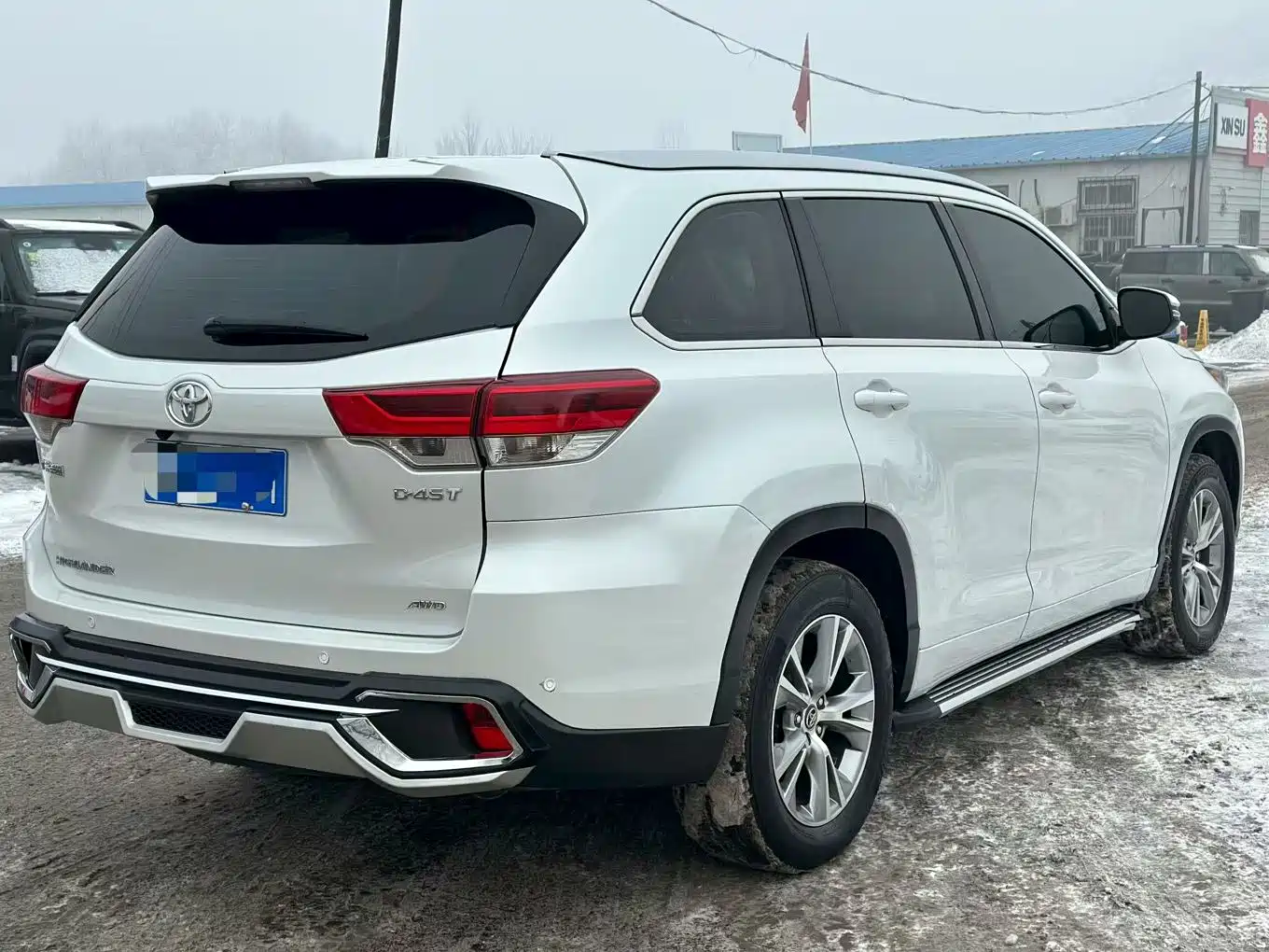 TOYOTA HIGHLANDER