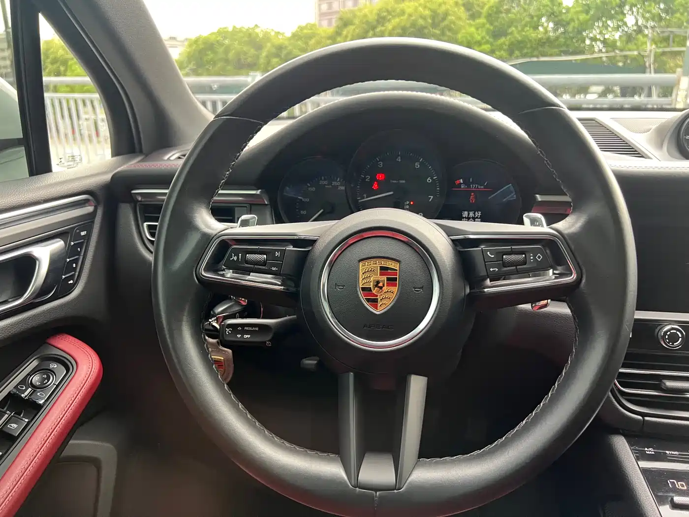 Porsche Macan 2022 Macan 2.0T фото 13