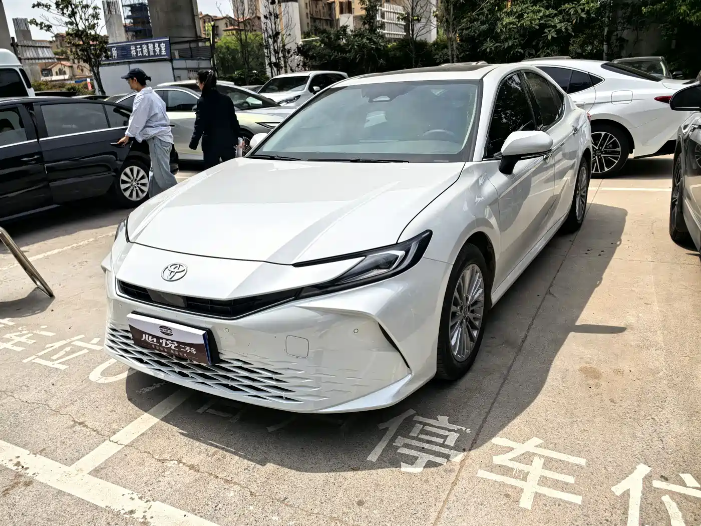 TOYOTA CAMRY 2026