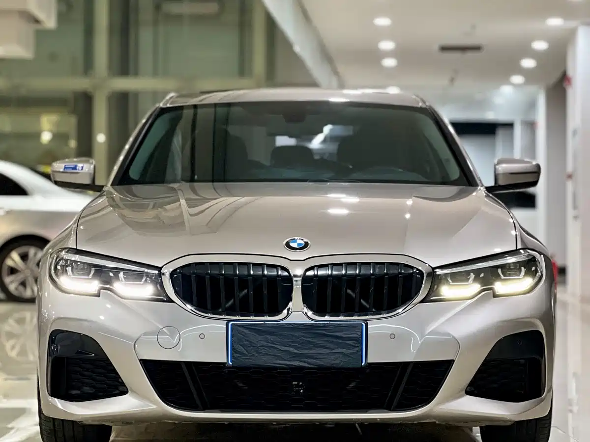 BMW 3 Series 2020 320Li M Sport Package фото 2