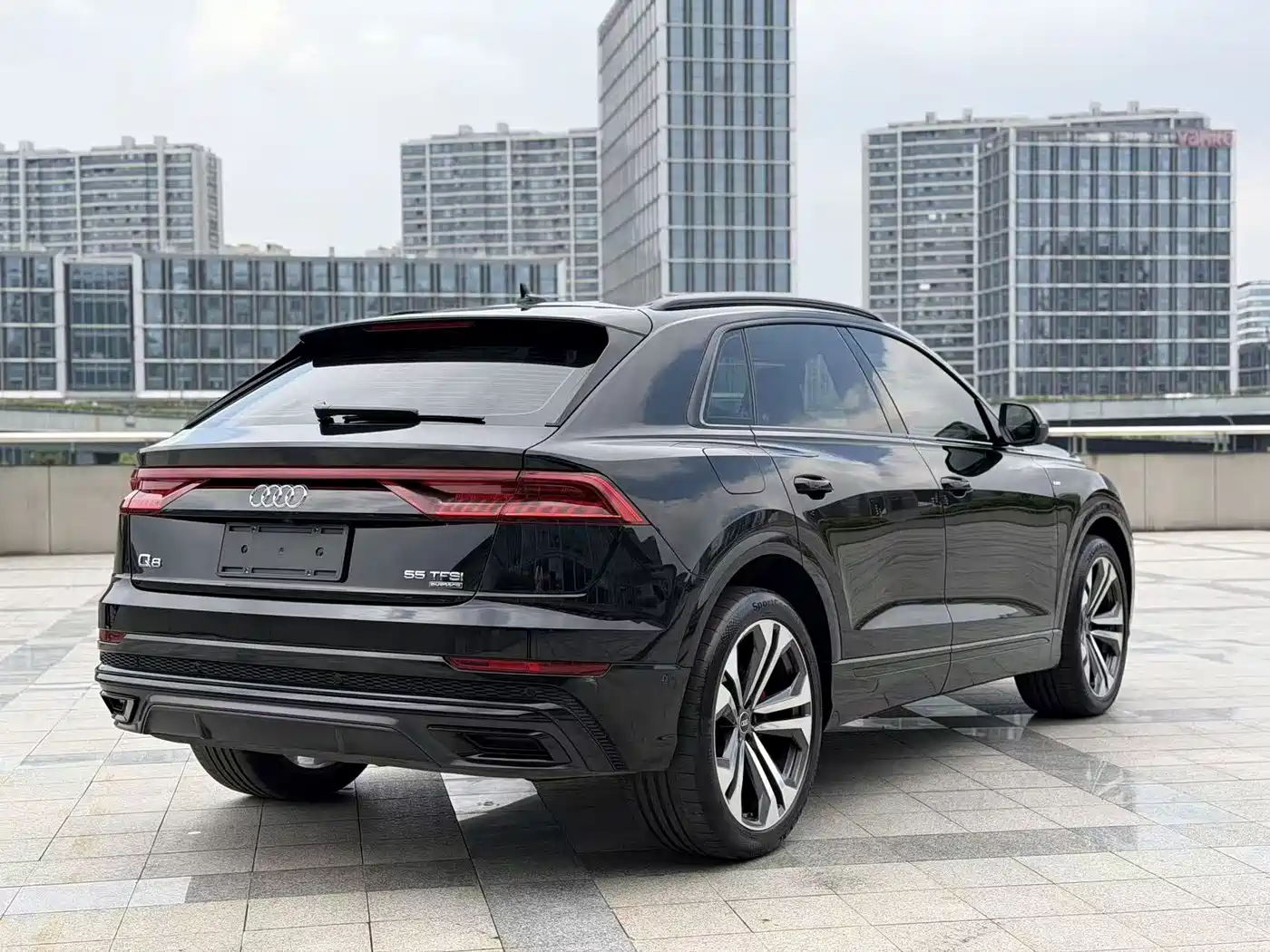 Audi Q8 2020 2021 Model 55 TFSI Exclusive Dynamic