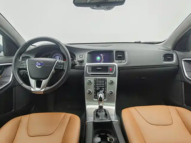 Volvo S60 2018 S60L T3 Inscription — фото 5