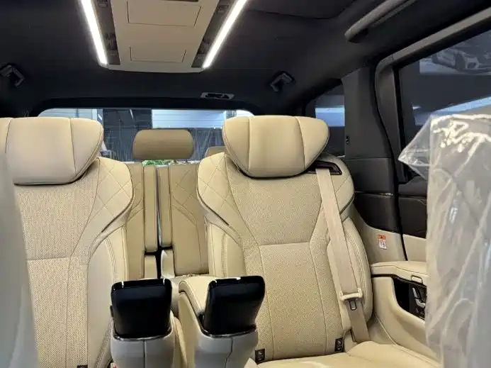 Lexus LM 2020 2020 300h Seven-Seater Elegance Edition