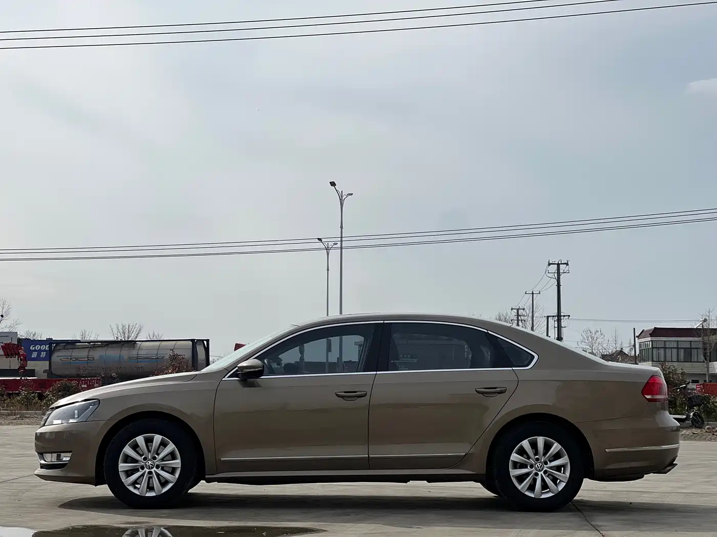 Volkswagen Passat 2014 1.8TSI DSG Luxury Edition фото 18
