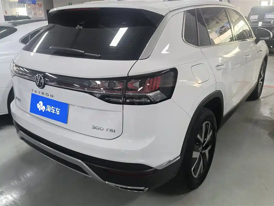 Volkswagen Tayron 2024 300TSI 2WD Luxury Plus Advanced фото 3