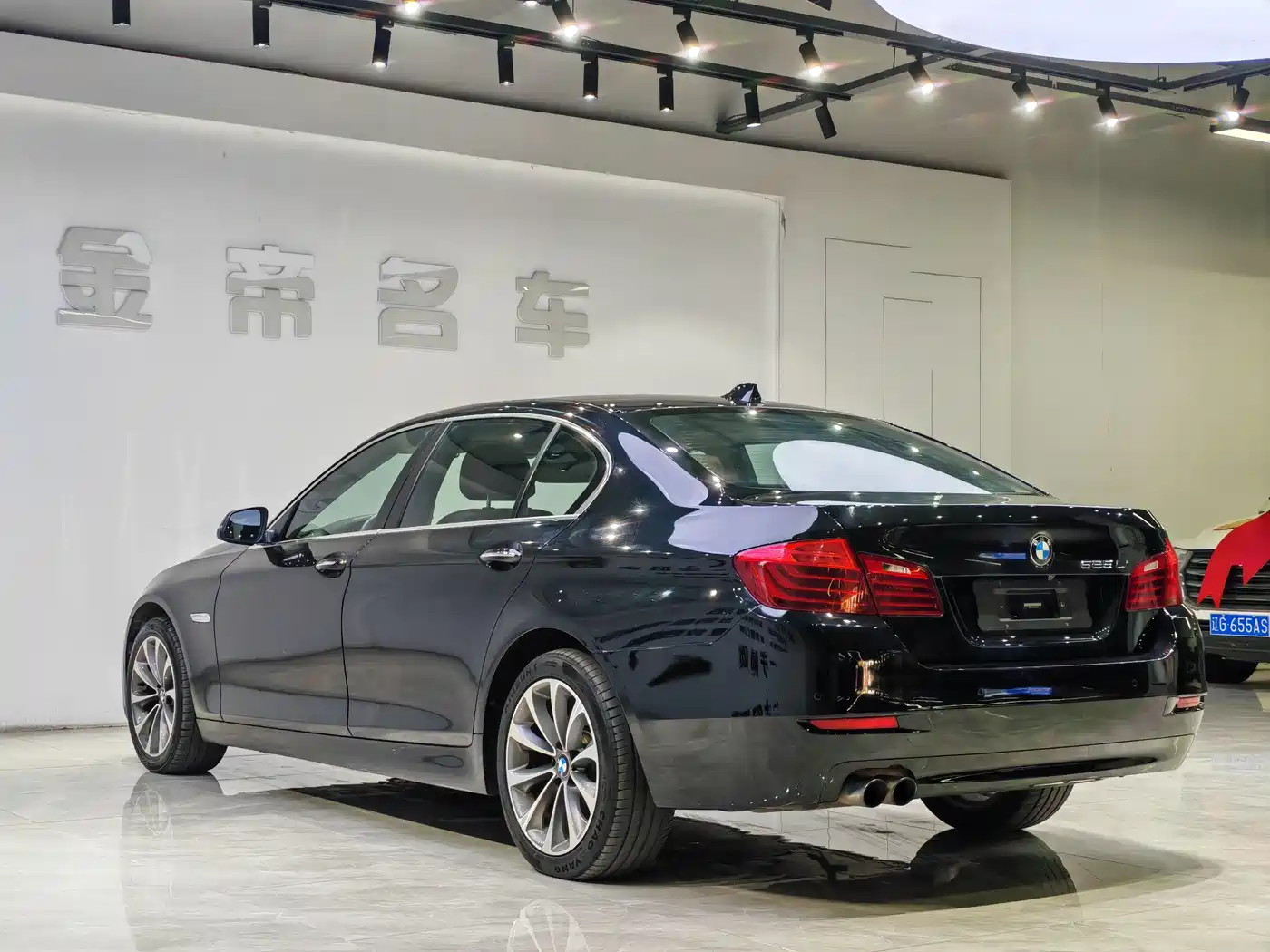 BMW 5 Series 2017 525Li Leading Edition фото 9