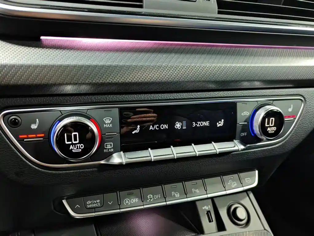 Audi Q5L 2022 45T Luxury Dynamic фото 12