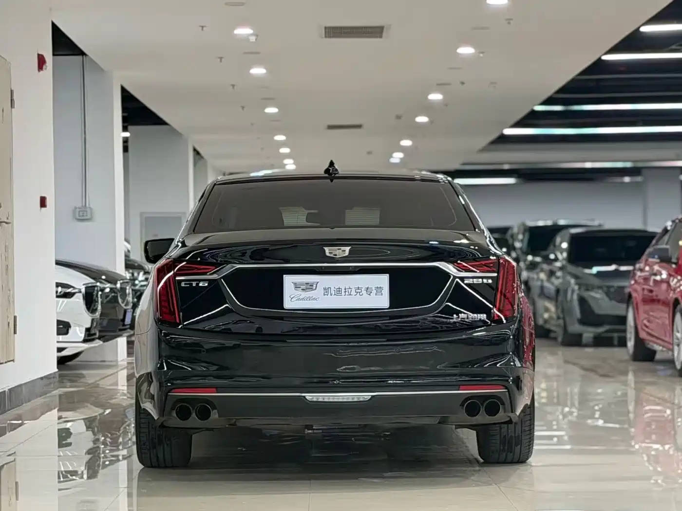 Фото 9 - Cadillac CT6