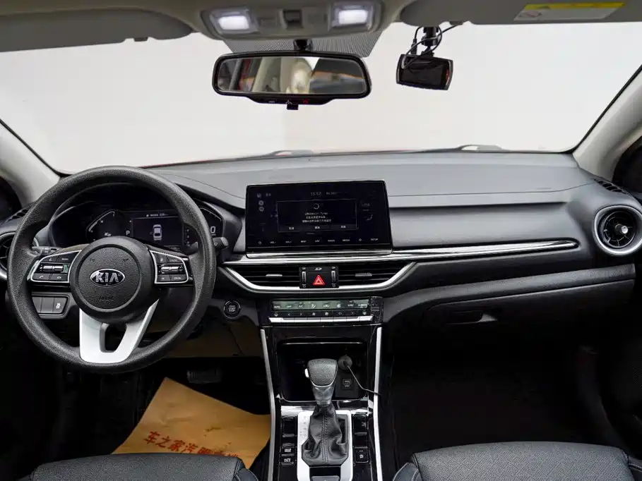 Photo 5 - Kia K3