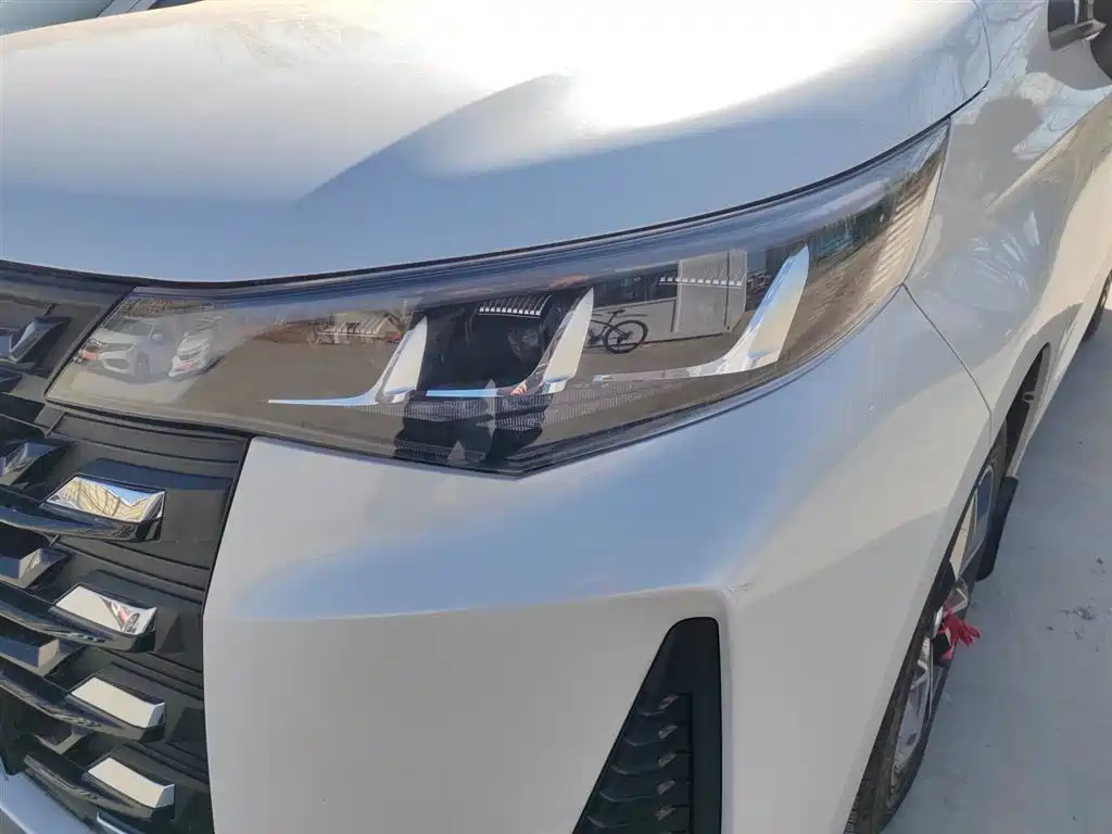 GAC Trumpchi Trumpchi M6 2023 PRO 270T DCT Premium Edition фото 3