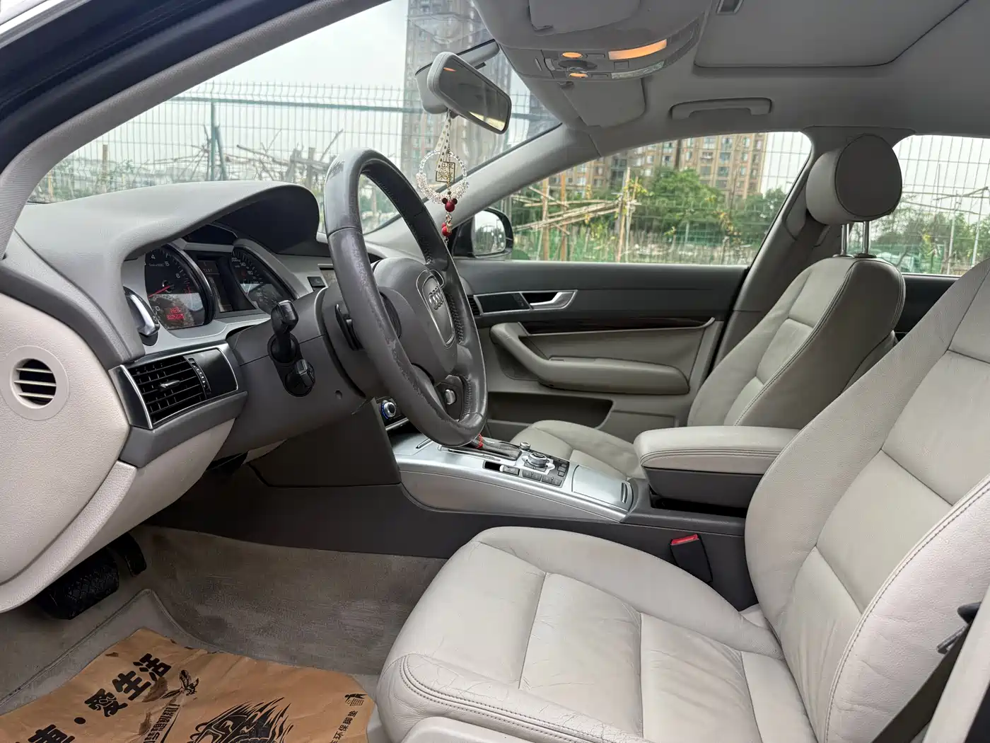 Audi A6L 2011 2.0 TFSI Automatic Comfort фото 9