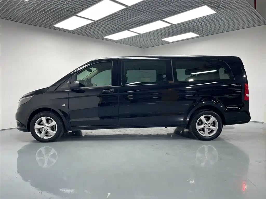 Mercedes-Benz Vito 2016 2.0T Elite Edition фото 6