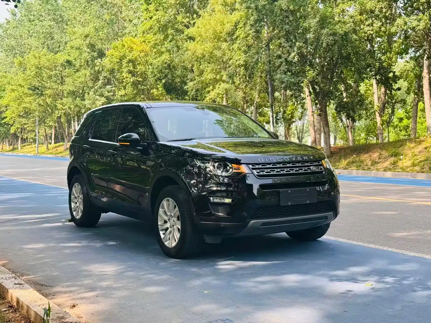 Land Rover Discovery Sport 2018 240PS SE Edition фото 3