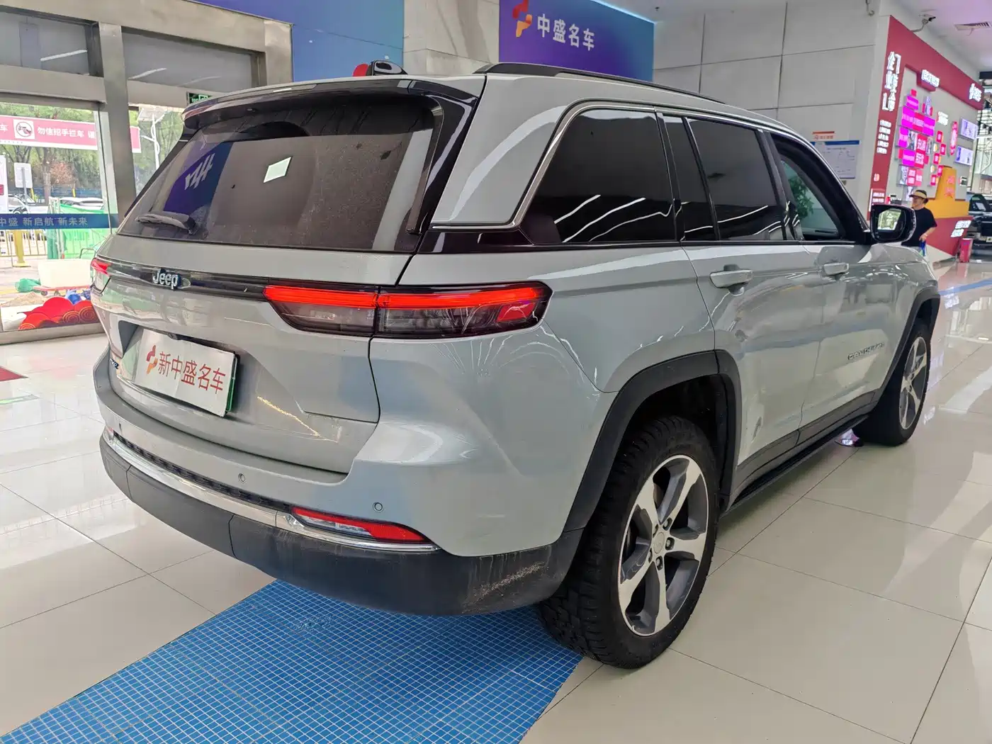 Jeep Grand Cherokee 4xe (Import) 2025 2024 4xe Summit Edition