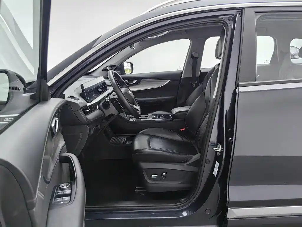 Фото 10 - Chery Tiggo 8 PLUS
