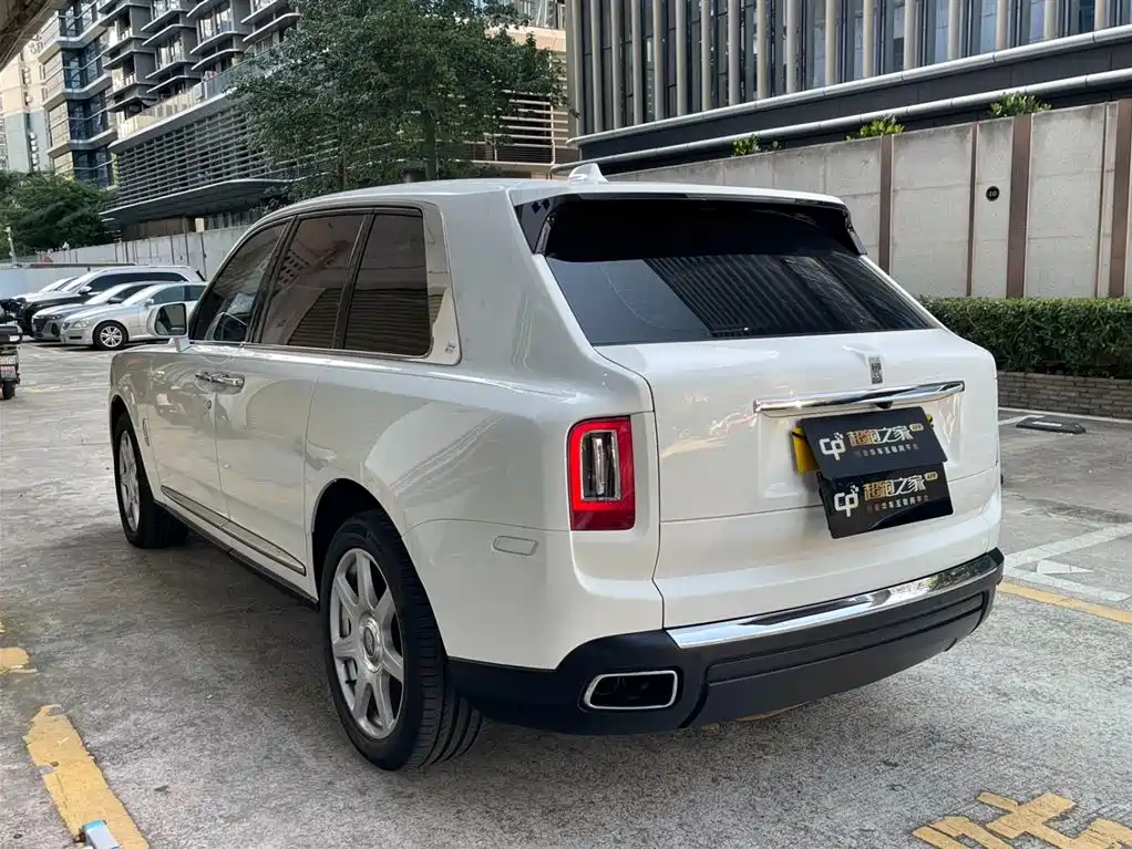 Rolls-Royce Cullinan 2024 4-Seater фото 26