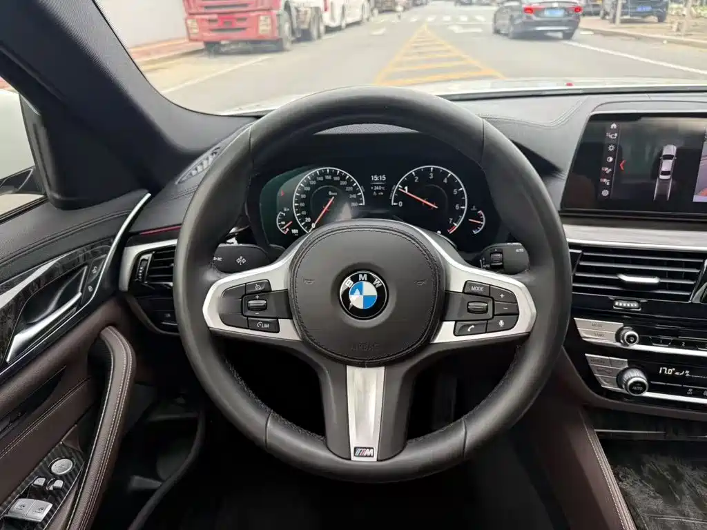 Фото 11 - BMW 5 Series