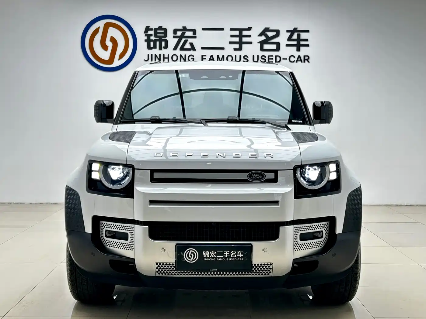 Land Rover Defender 2024 90 2.0T P300 S фото 2