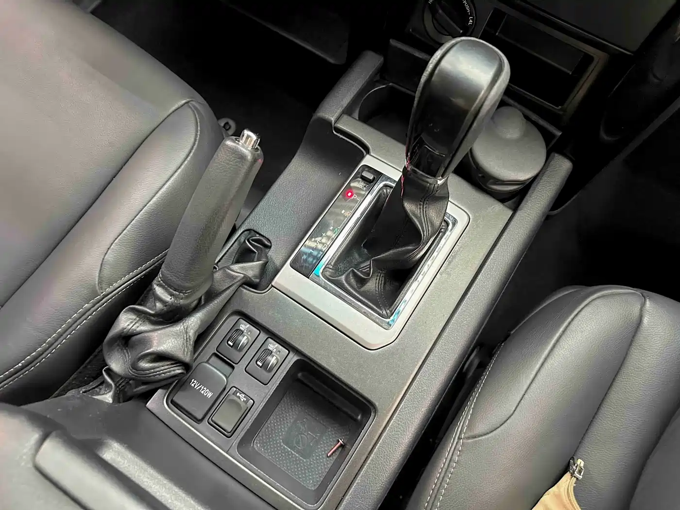 Toyota Prado 2016 2.7L Auto Luxury Edition фото 15