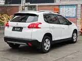 صورة 7 - Peugeot 2008
