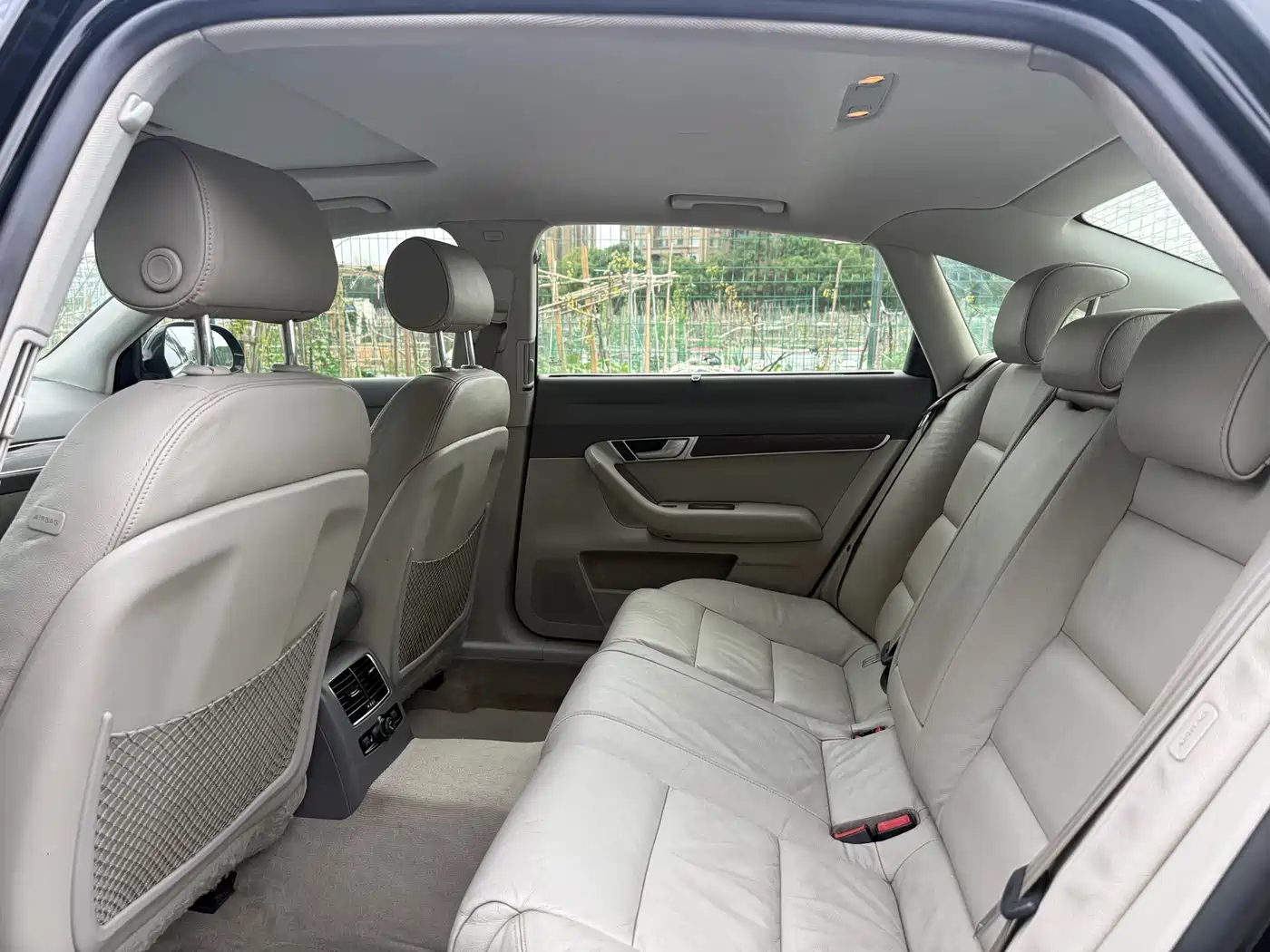 Audi A6L 2011 2.0 TFSI Automatic Comfort фото 16