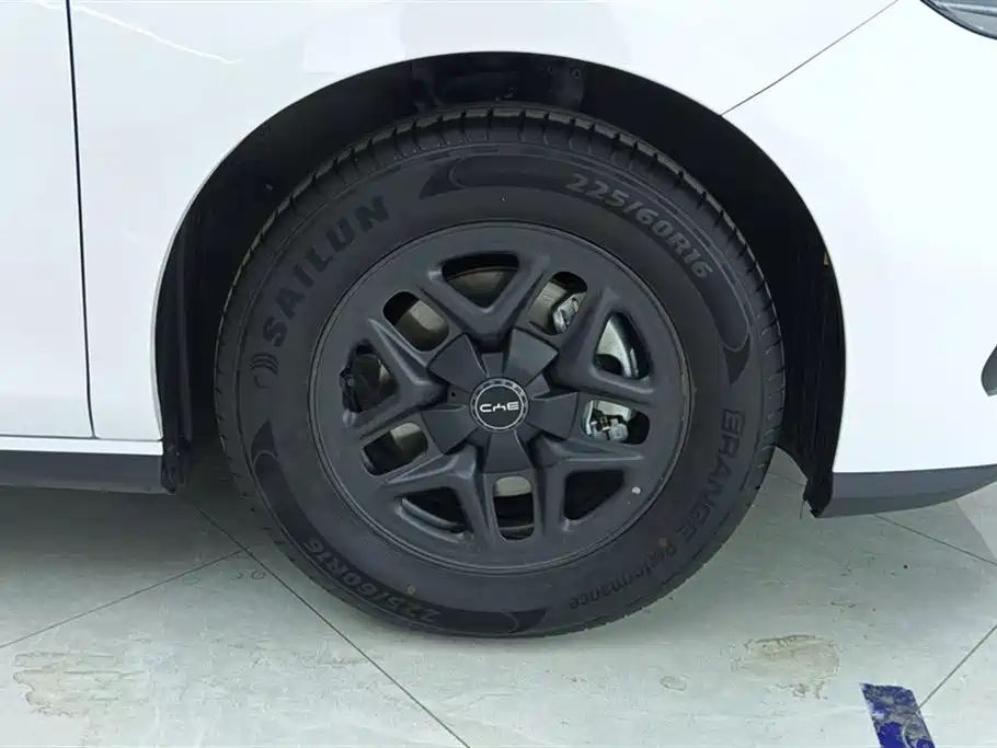 BYD Hai Bao 05 DM-i 2025 DM-i Smart Drive Edition 55KM Luxury фото 6