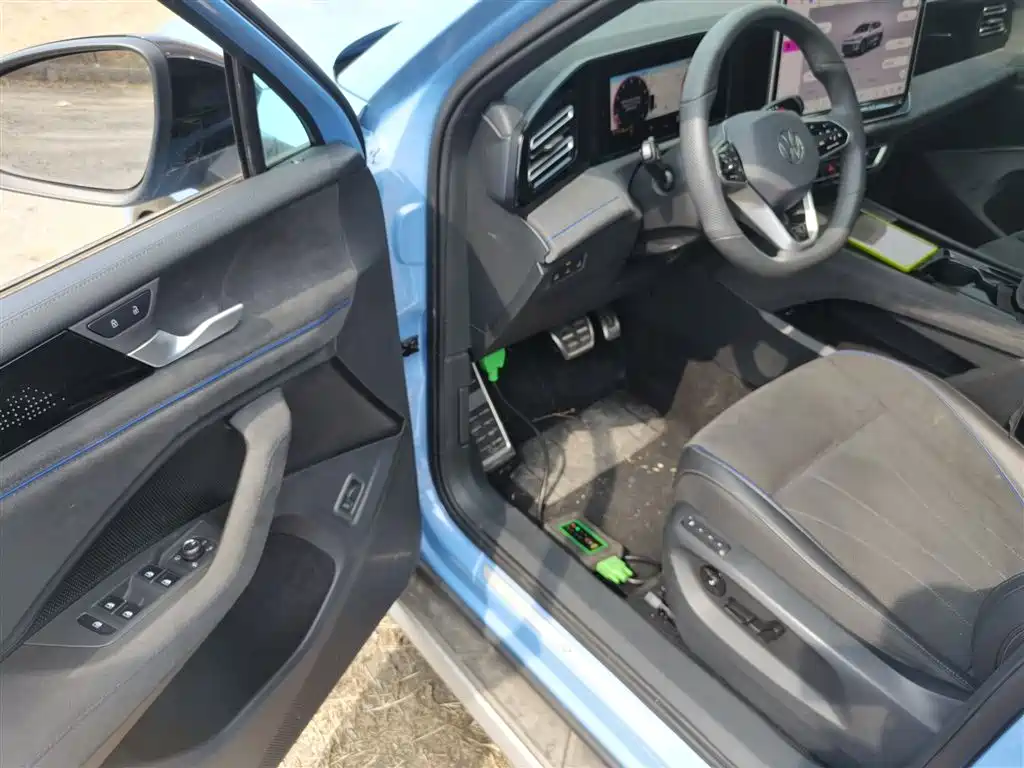 Volkswagen Tiguan L 2024 PRO 380TSI 4WD R-Line Premium Edition фото 16