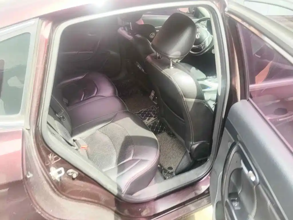 GAC Trumpchi GA6 2016 2016 235T DCT Luxury Edition
