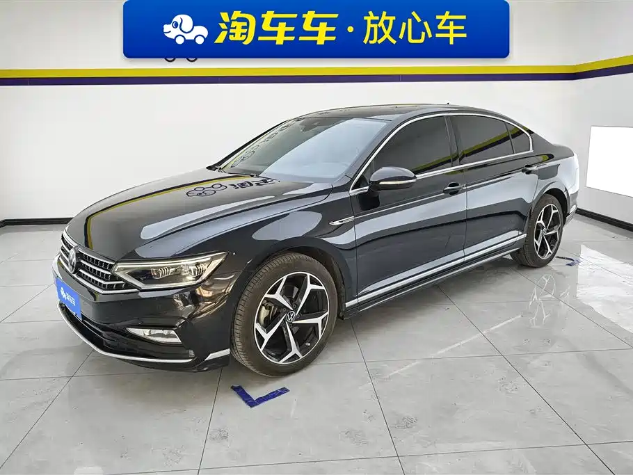 Volkswagen Magotan 2023 Model 2 Million Commemorative Edition 330TSI DSG Luxury