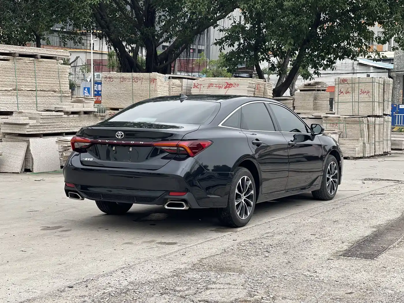 Toyota Avalon 2022 2.0L Luxury Edition фото 6