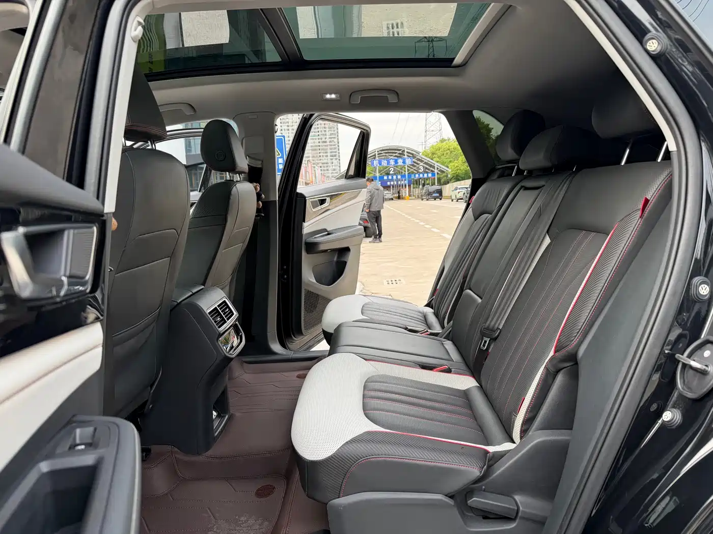 Volkswagen Teramont 2023 380TSI AWD Exclusive Luxury Edition фото 22