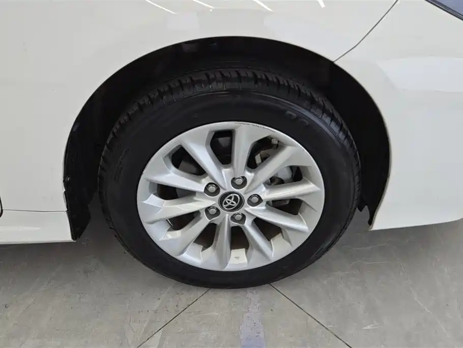 Toyota Corolla 2021 1.2T S-CVT Elite PLUS Edition фото 6