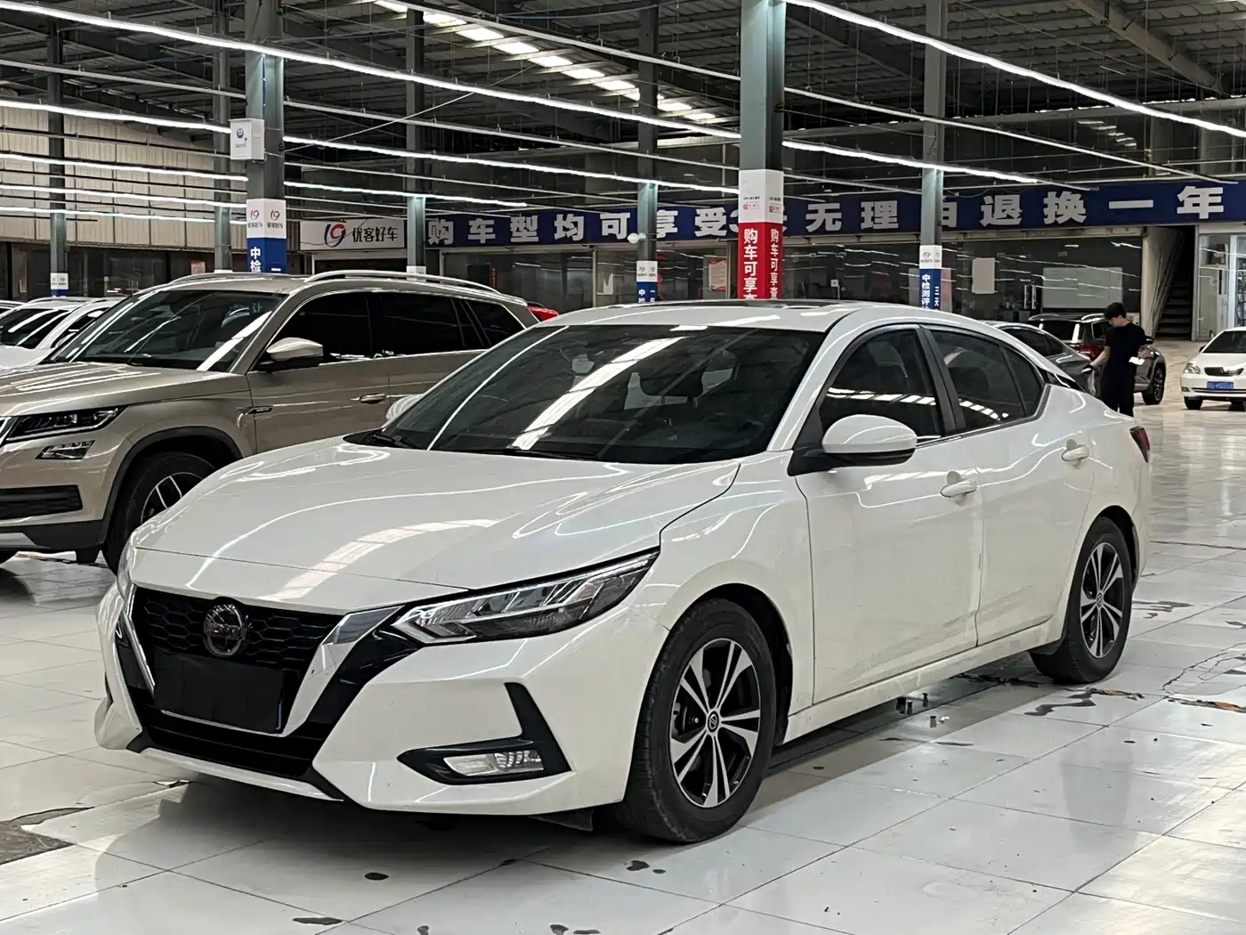 Фото 1 - Nissan Sylphy