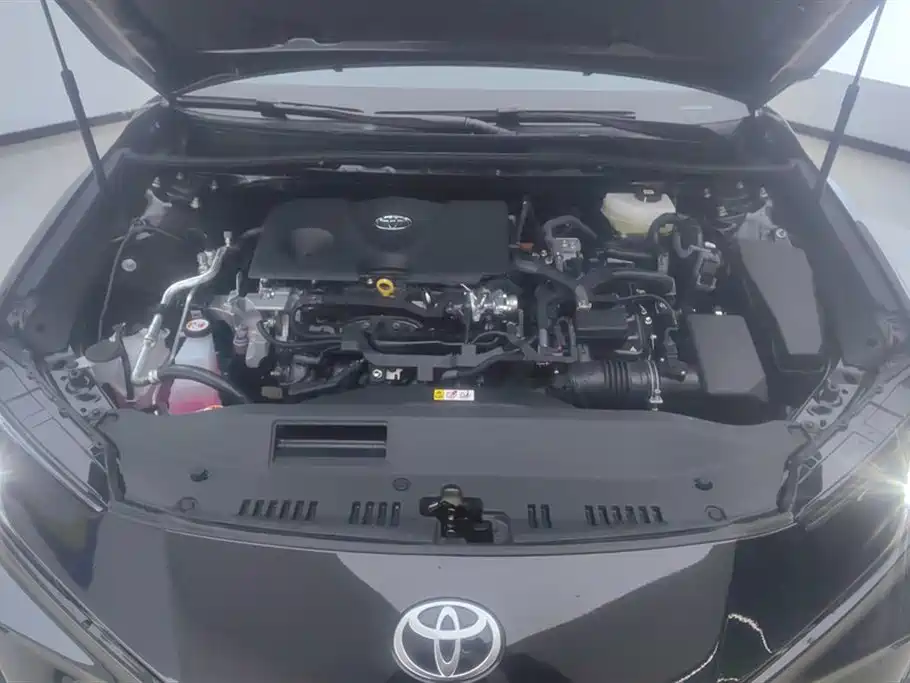 Toyota Camry 2026 Hybrid 2.0HSE Sport Lite Edition фото 10