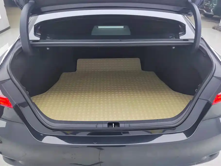 Toyota Camry 2021 2.0G Luxury Edition фото 4
