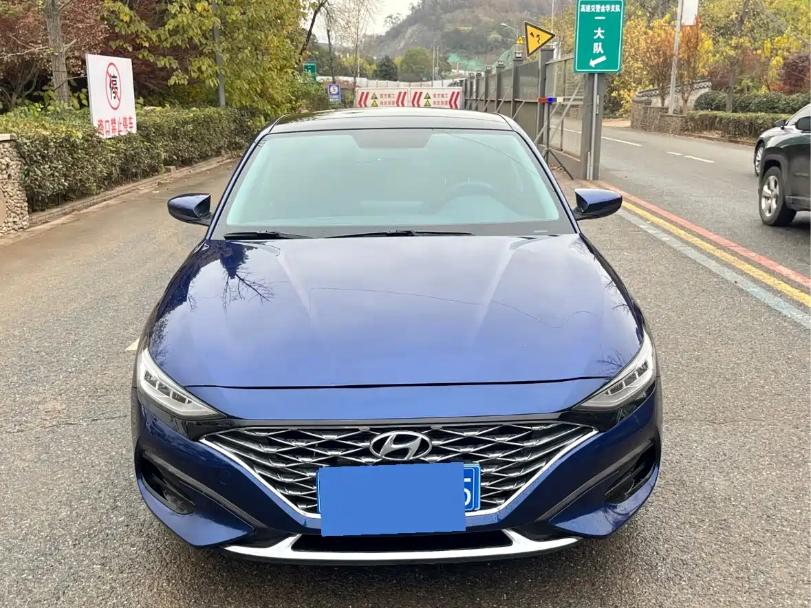 Hyundai Fista 2019 280TGDi Smart Speed Edition China VI фото 2