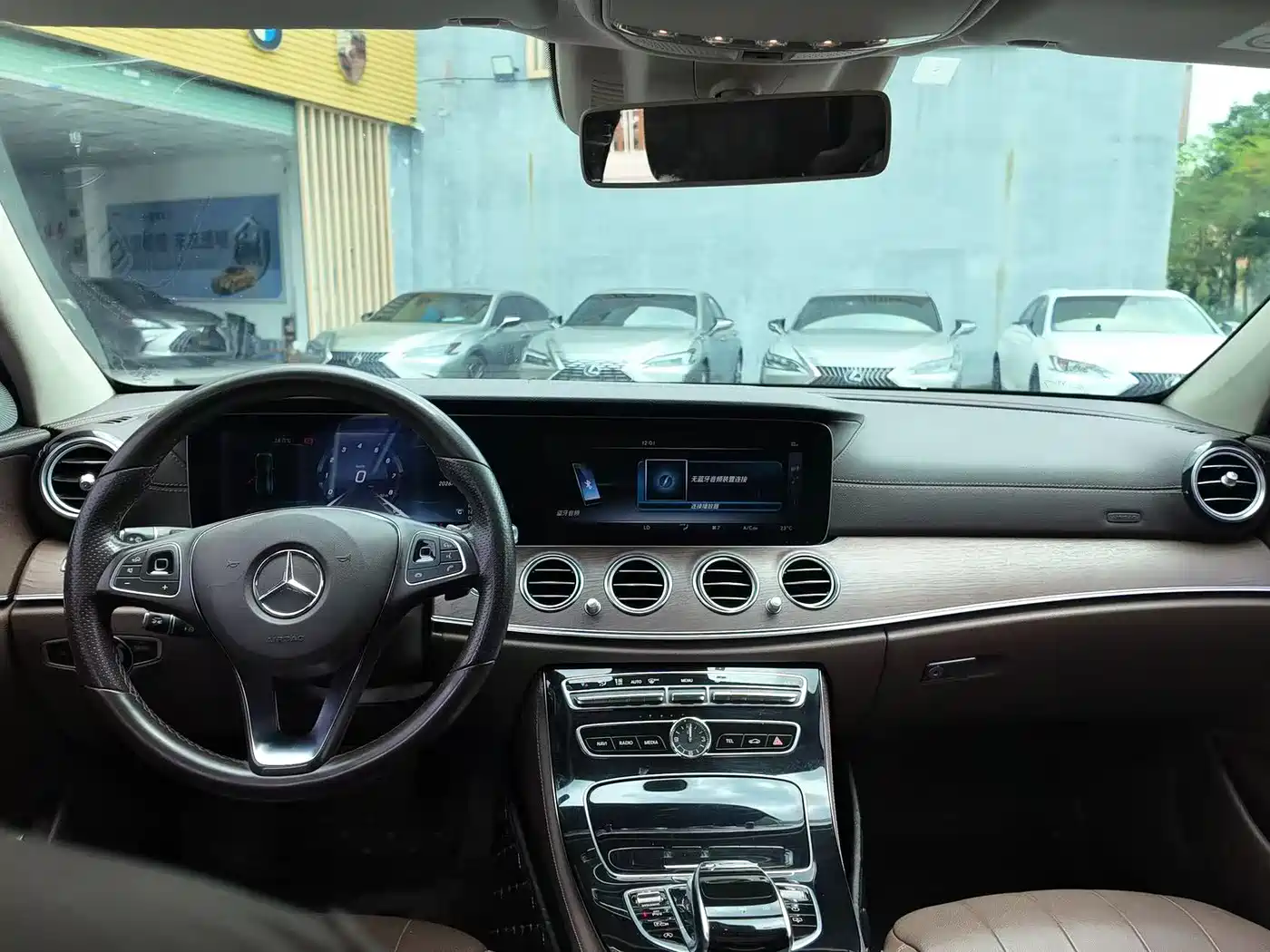 Mercedes-Benz E-Class 2017 Model E 320 L 4MATIC фото 7