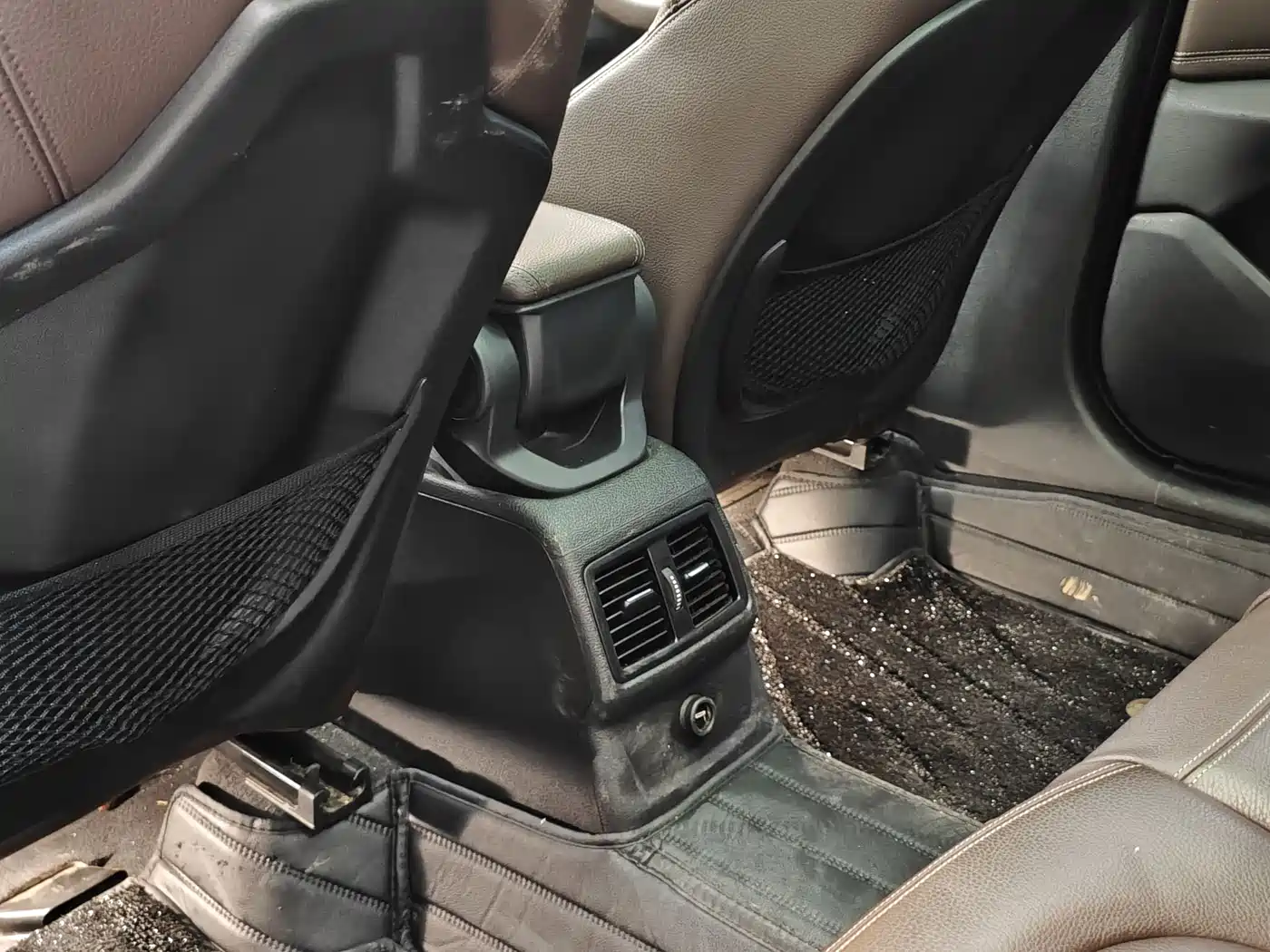 BMW X1 2016 sDrive18Li Luxury Model фото 24