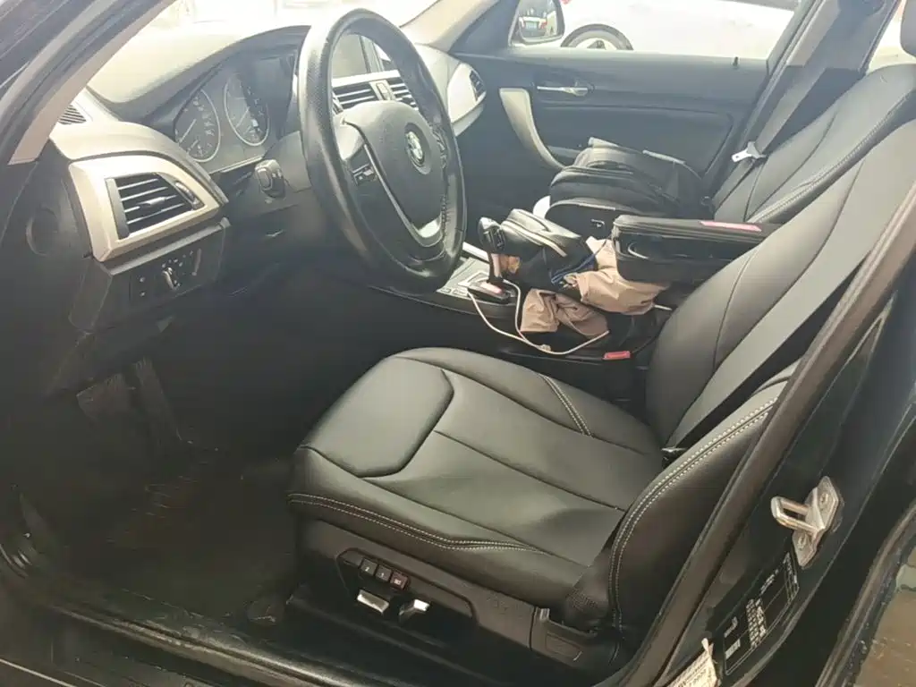 BMW 1 Series (Import) 2018 2016 120i Leading Model